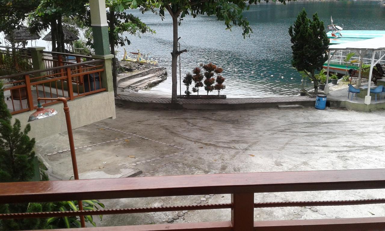 Pandu Lakeside Hotel Parapat Exterior foto
