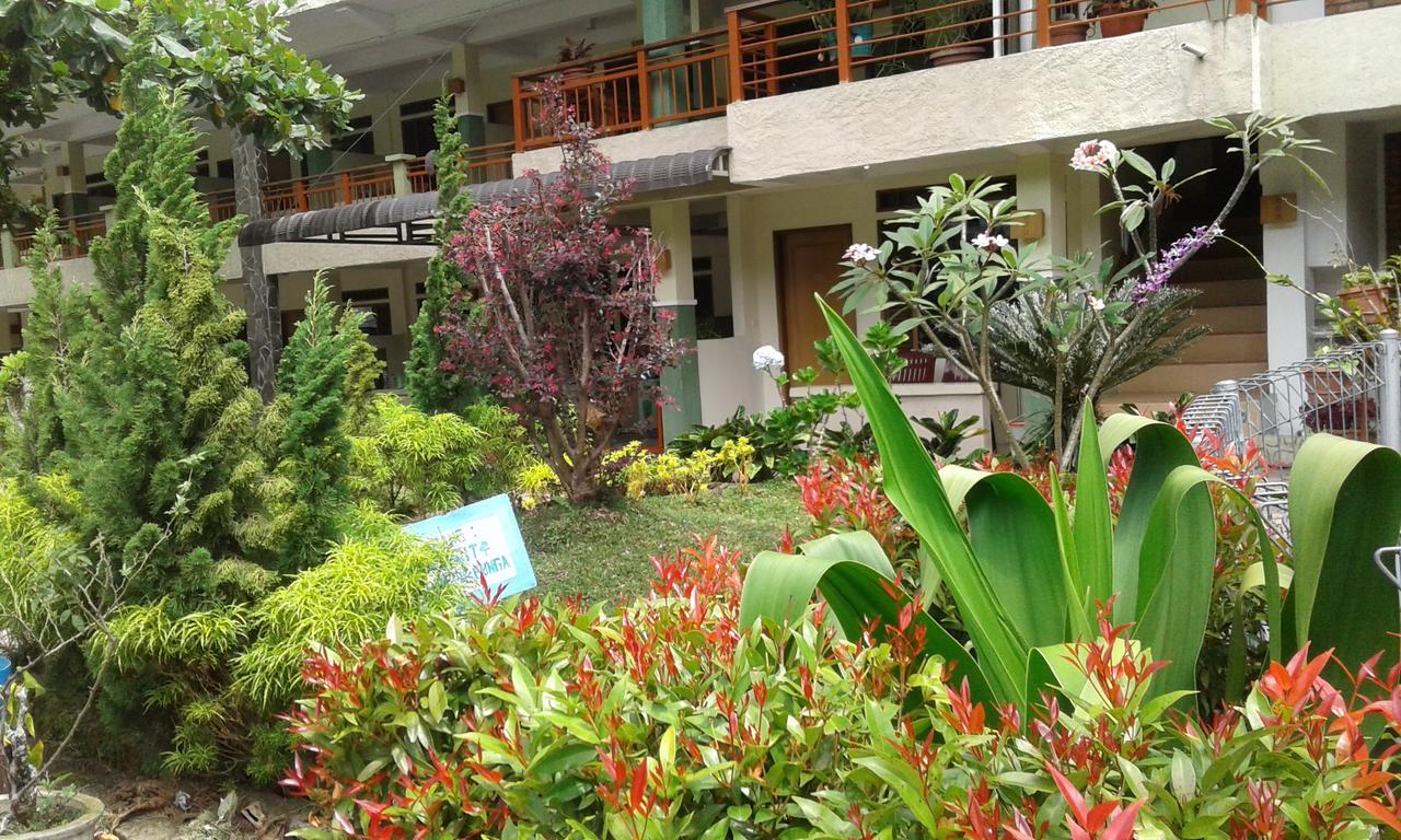 Pandu Lakeside Hotel Parapat Exterior foto