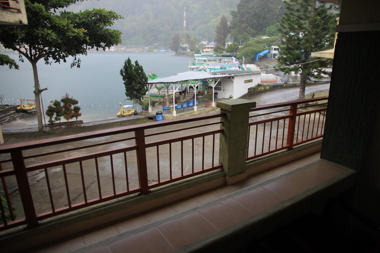 Pandu Lakeside Hotel Parapat Exterior foto